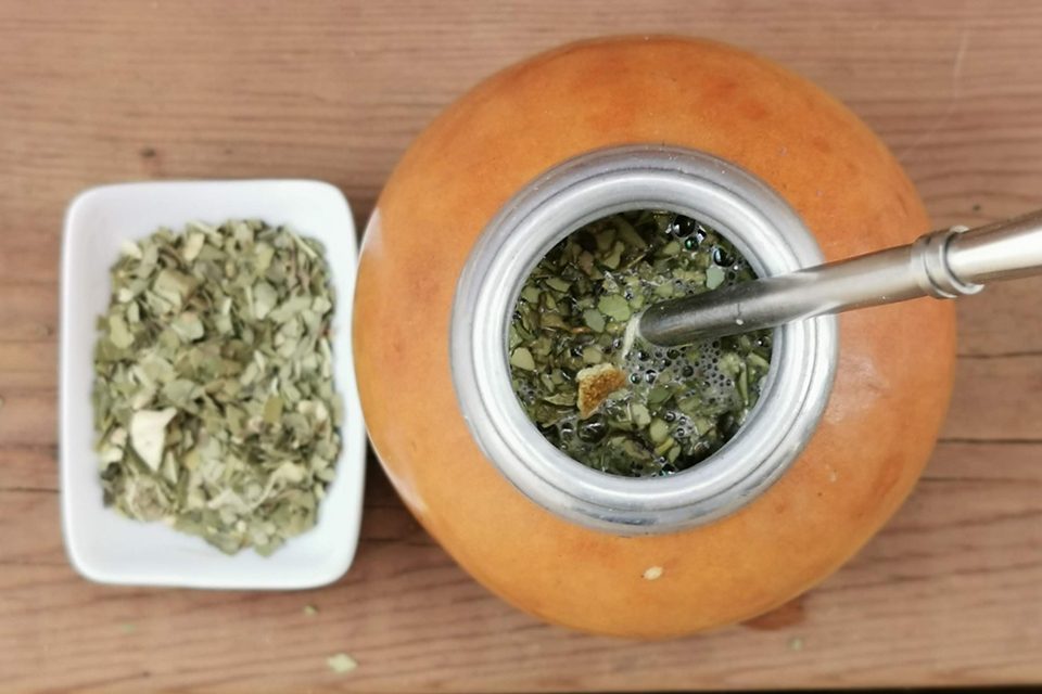 les bienfaits du maté - maté dans une calebasse avec bombilla les bienfaits du maté - maté dans une calebasse avec bombilla