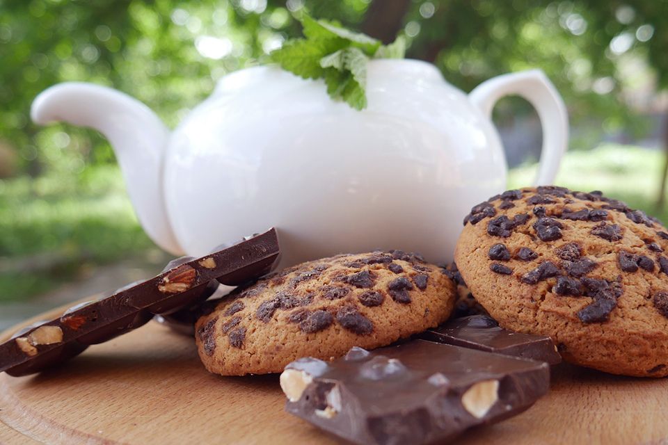 théière cookies et chocolat colors of tea